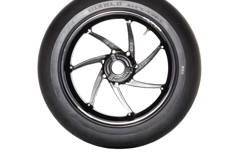 TRAIN MOTO2 GOMME 1